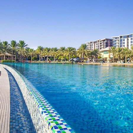 Palavra Resort Manama Eksteriør bilde The Lagoon