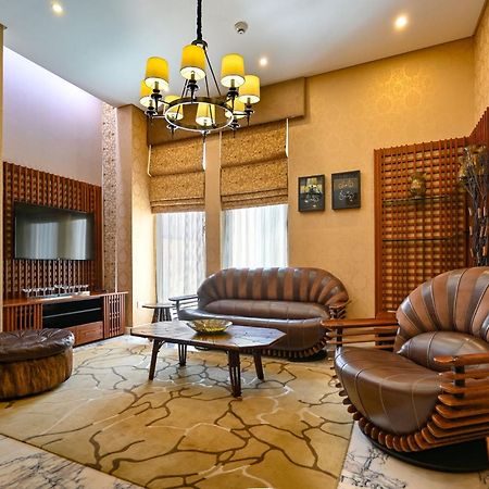 Palavra Resort Manama Eksteriør bilde A living room in a house