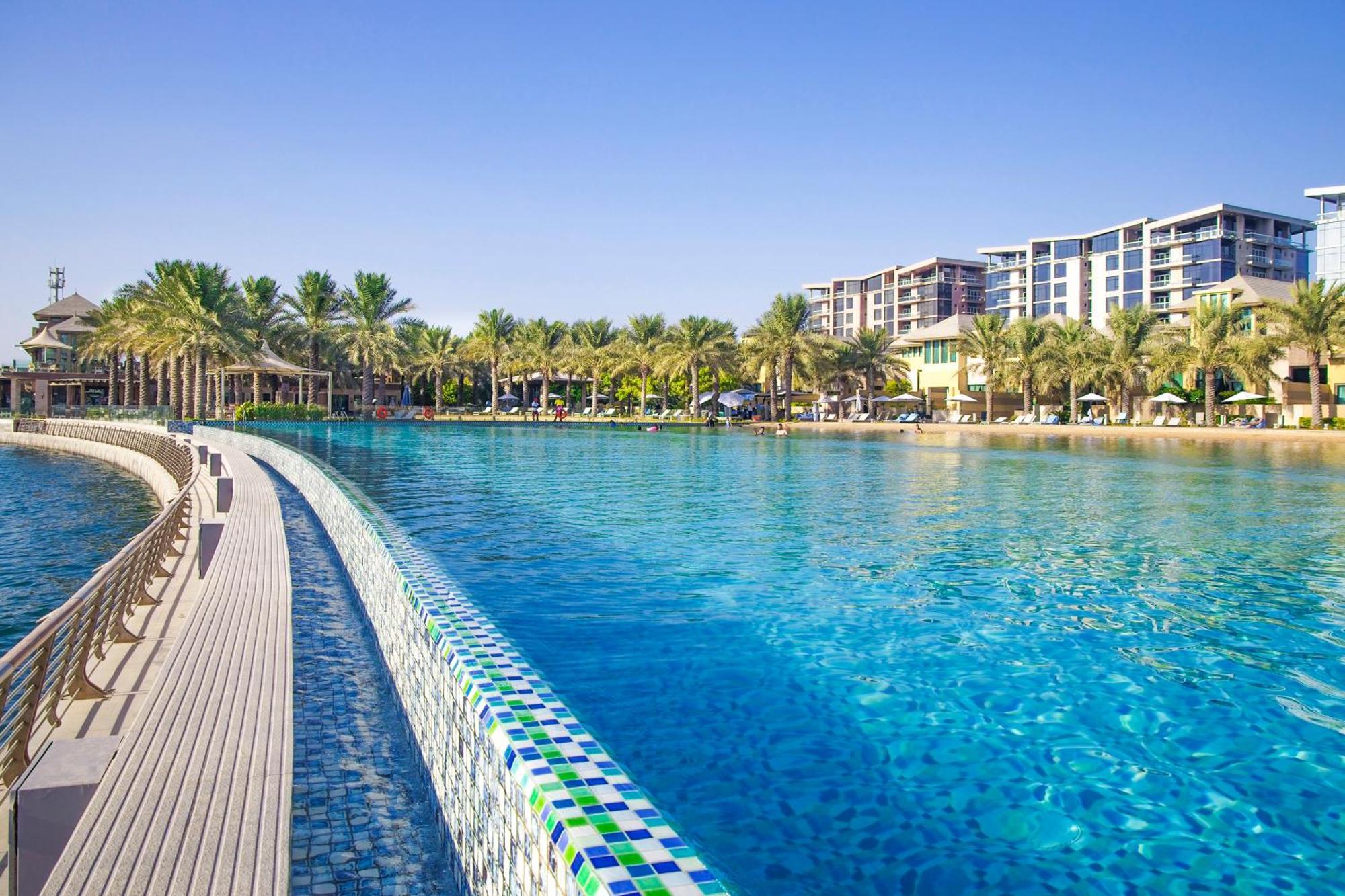 Palavra Resort Manama Eksteriør bilde The Lagoon