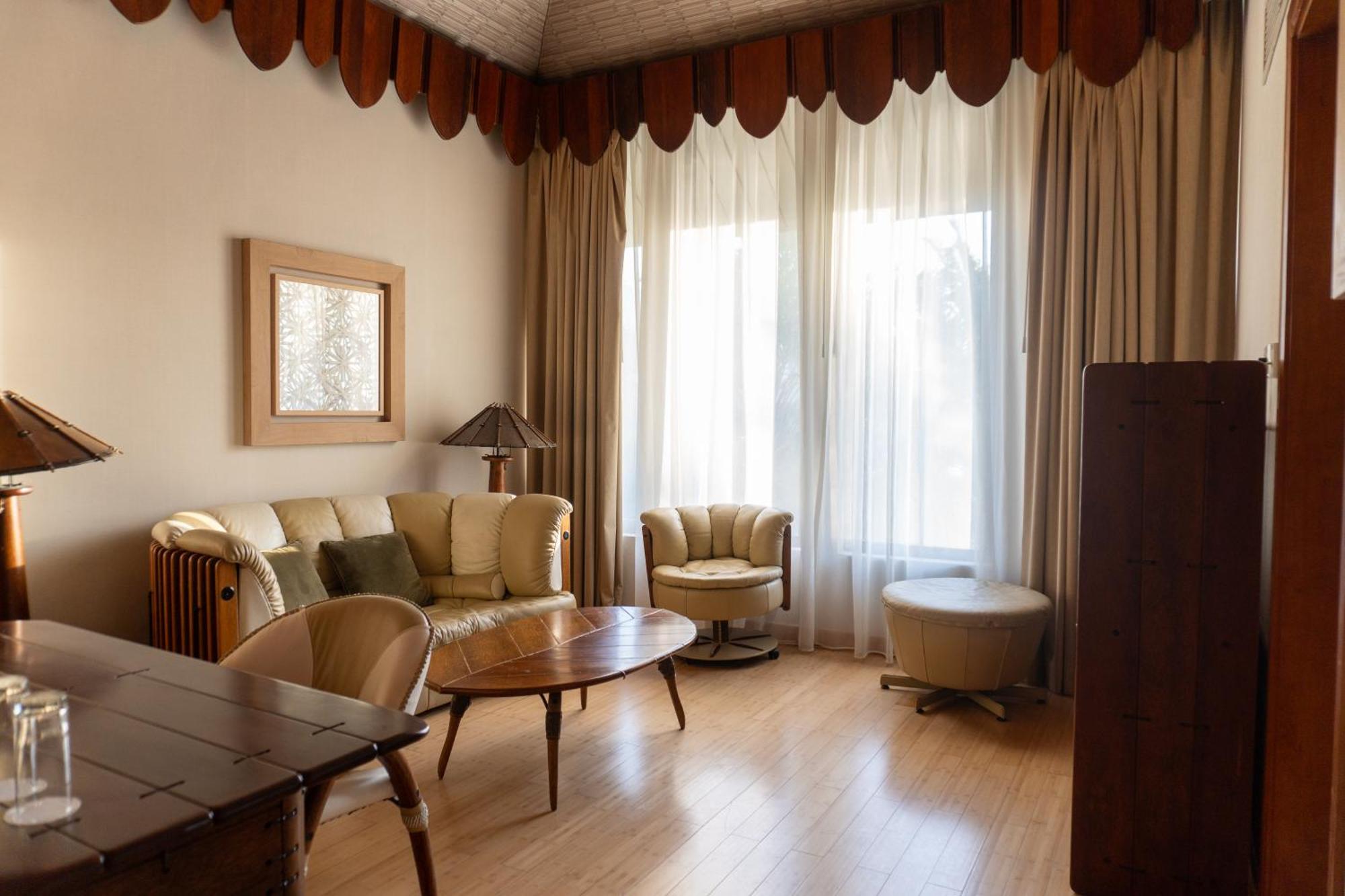 Palavra Resort Manama Eksteriør bilde A living room