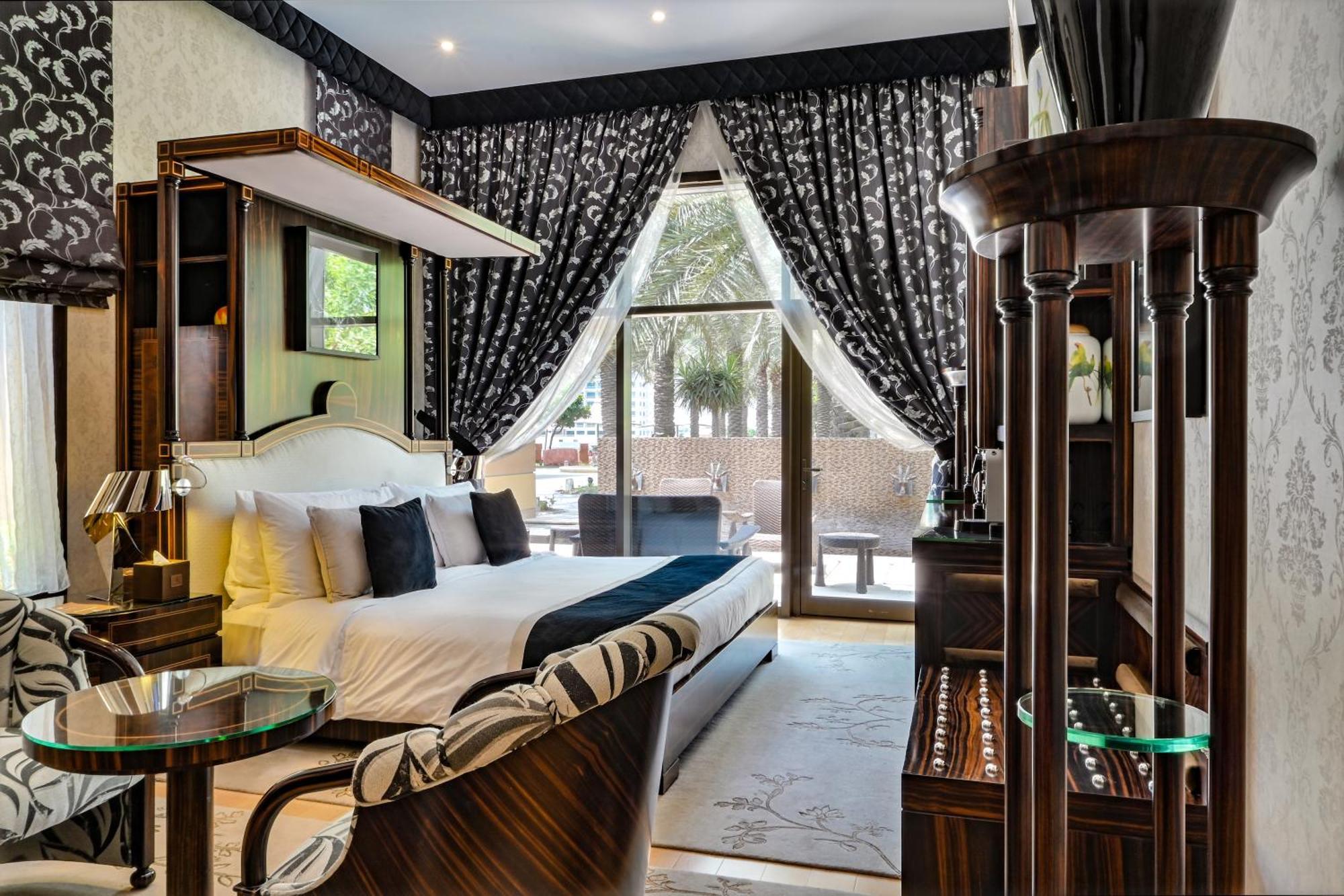 Palavra Resort Manama Eksteriør bilde A bedroom at the hotel