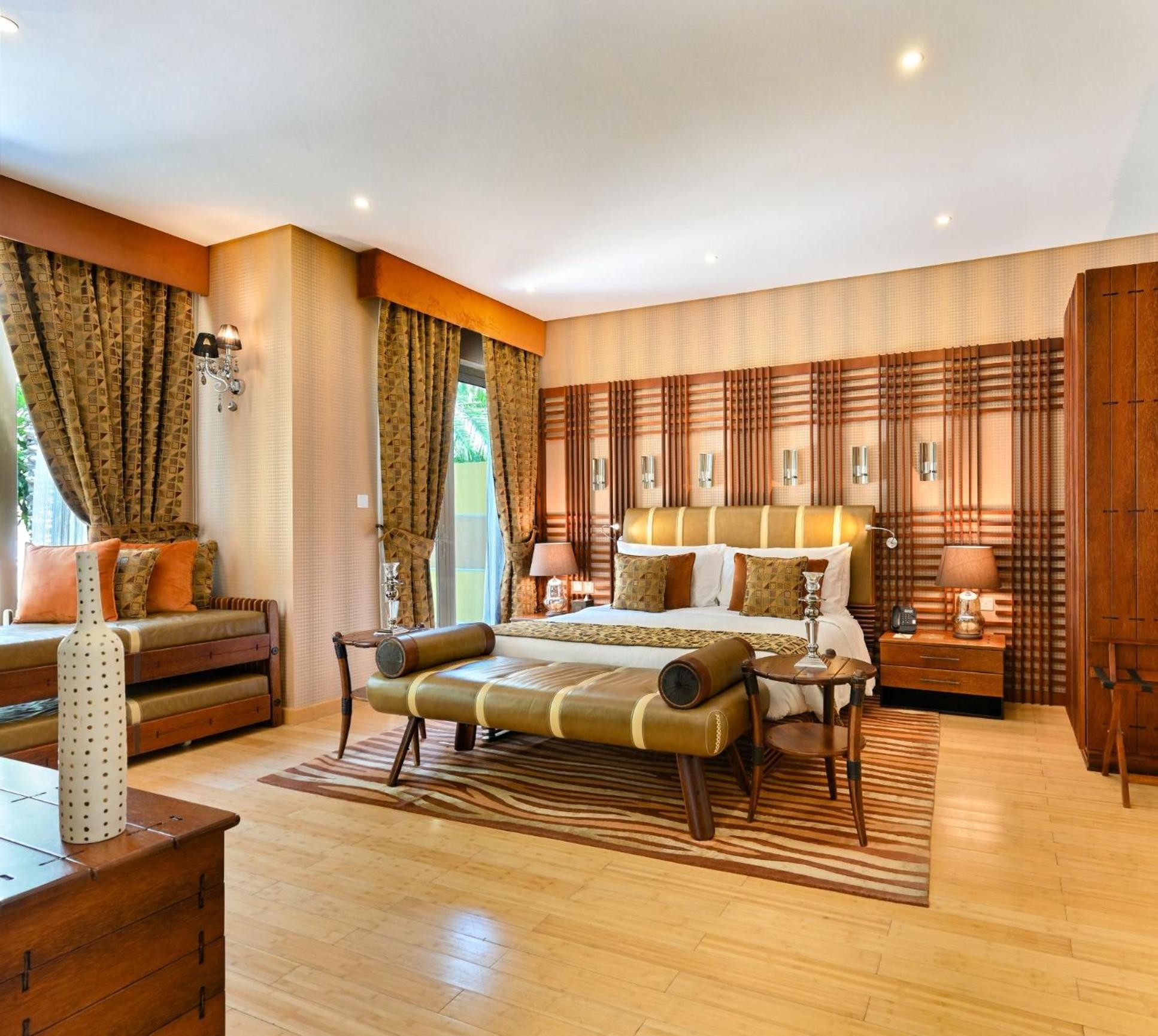 Palavra Resort Manama Eksteriør bilde A bedroom at the Taj Bengal