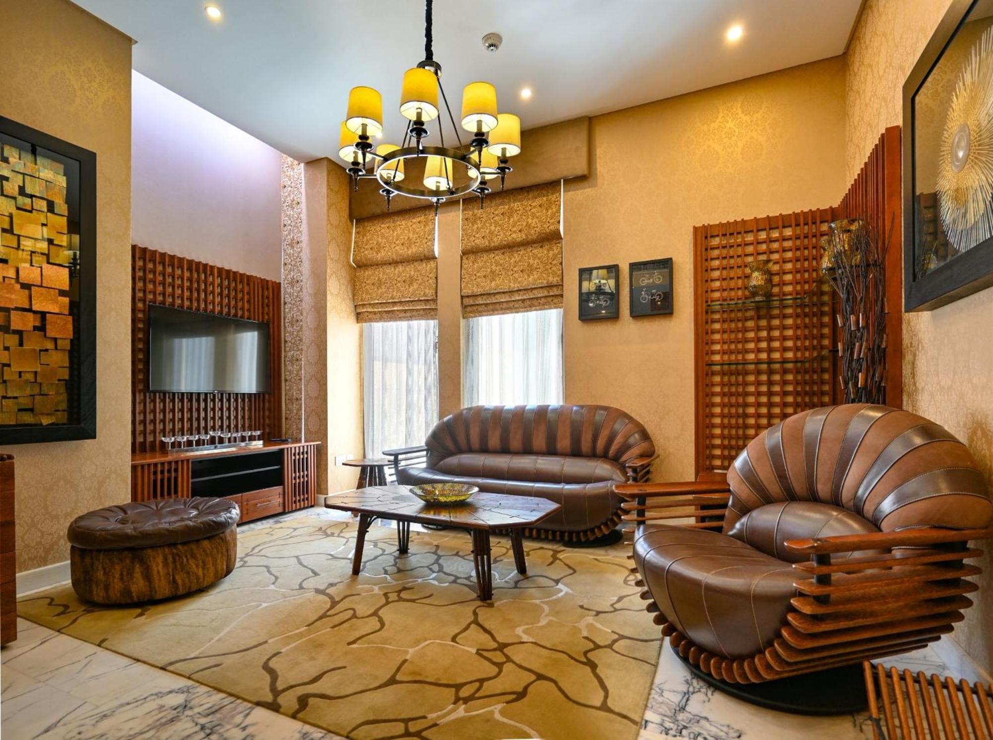 Palavra Resort Manama Eksteriør bilde A living room in a house